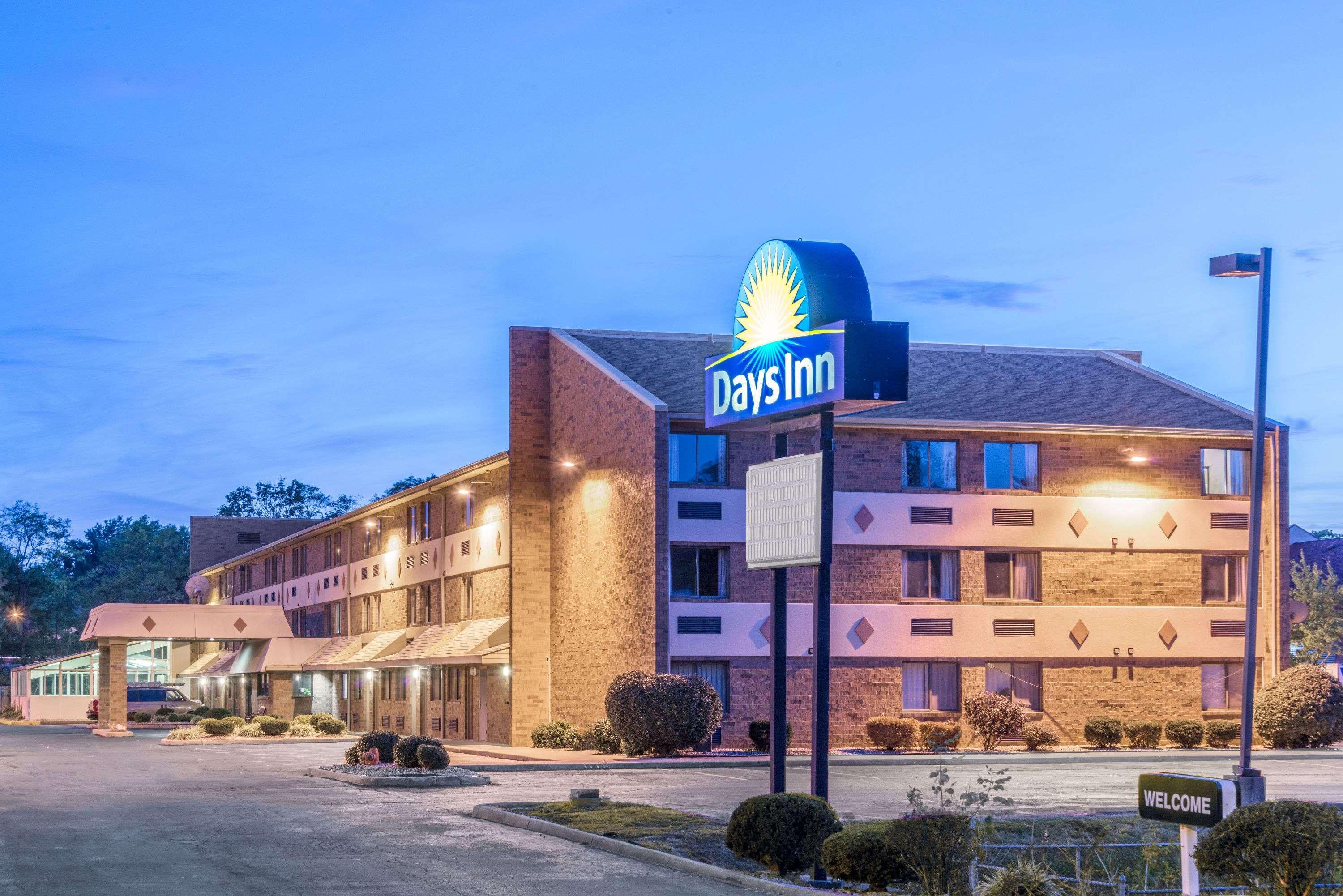 Days Inn By Wyndham Hurstbourne Louisville Exterior foto